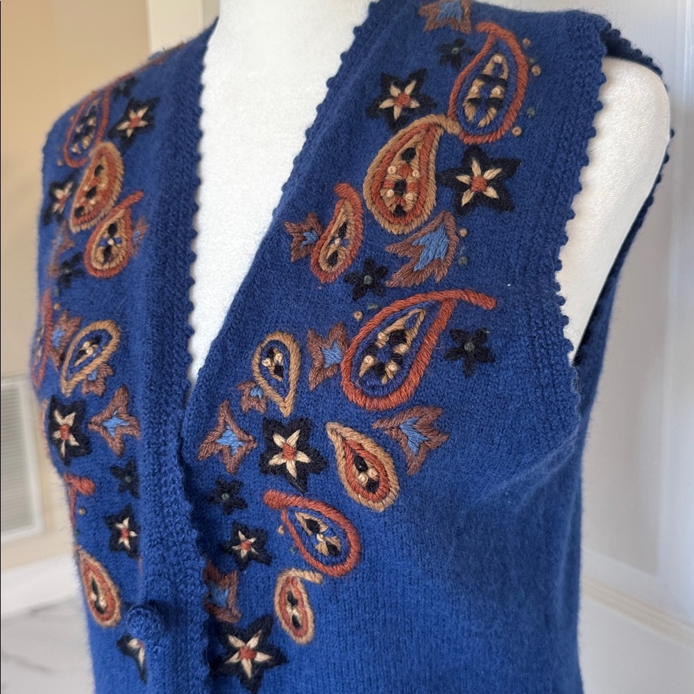 Vintage Sweater Vest Womens Small Koret Embroidered Boho Wool Angora Blue - Picture 5 of 8